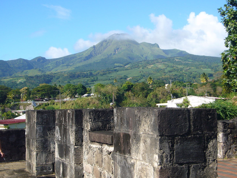 Las ruinas calcinadas de St. Pierre. Wikimedia Commons
